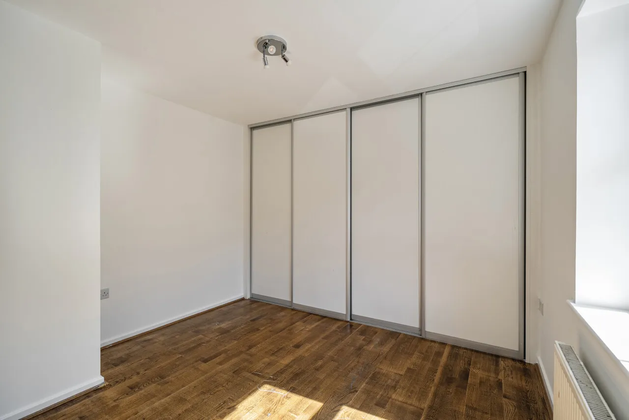 Coppetts Road, London, N10, photo 8