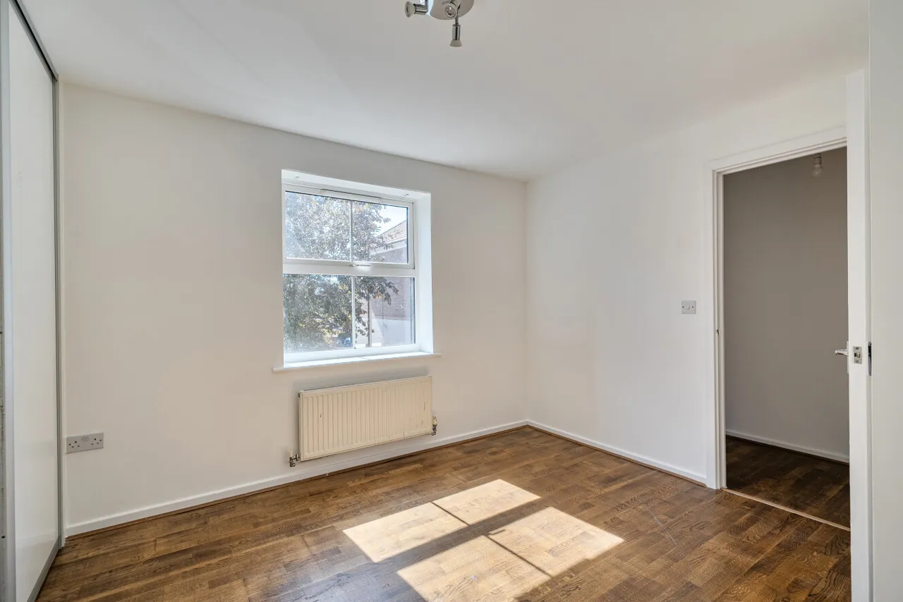 Coppetts Road, London, N10, photo 13