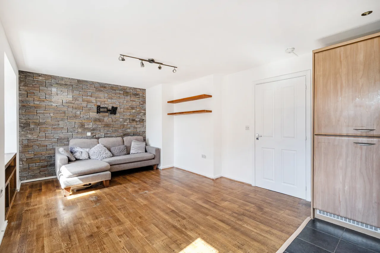 Coppetts Road, London, N10, photo 4