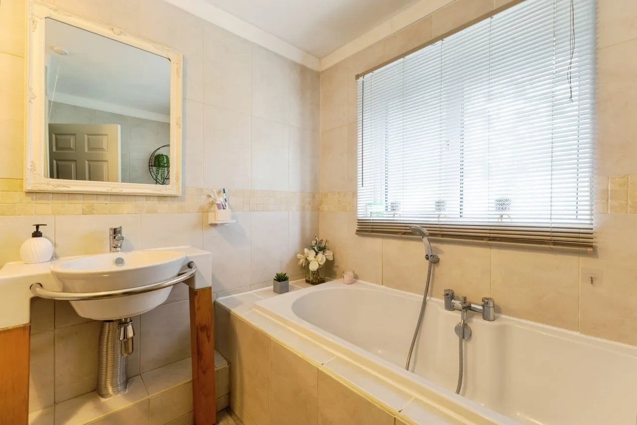 Cotswold Avenue, Northampton, NN5, photo 19