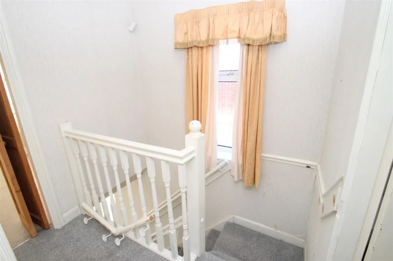 Stourbridge Road, Halesowen, photo 5