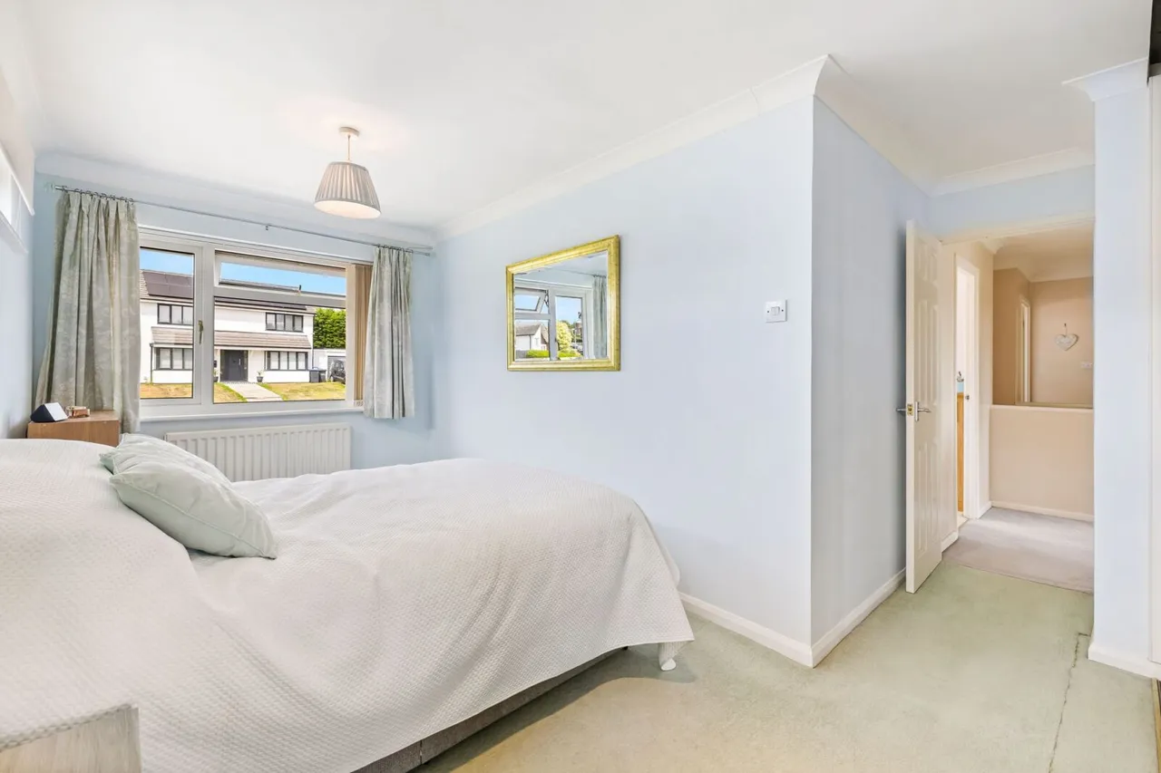 Lancaster Drive, East Grinstead, RH19, photo 13