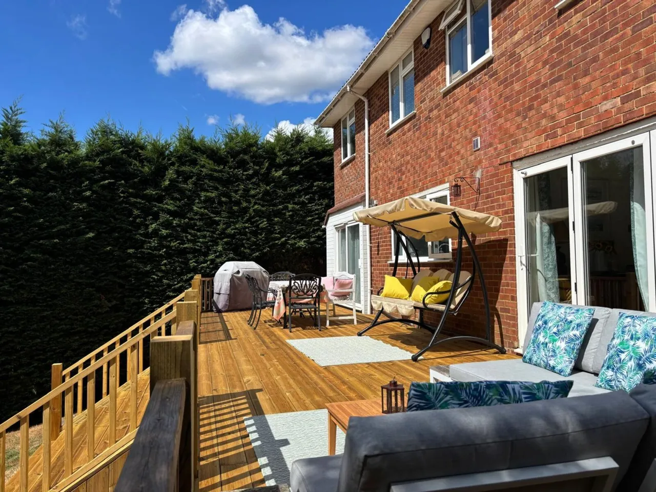 Lancaster Drive, East Grinstead, RH19, photo 21