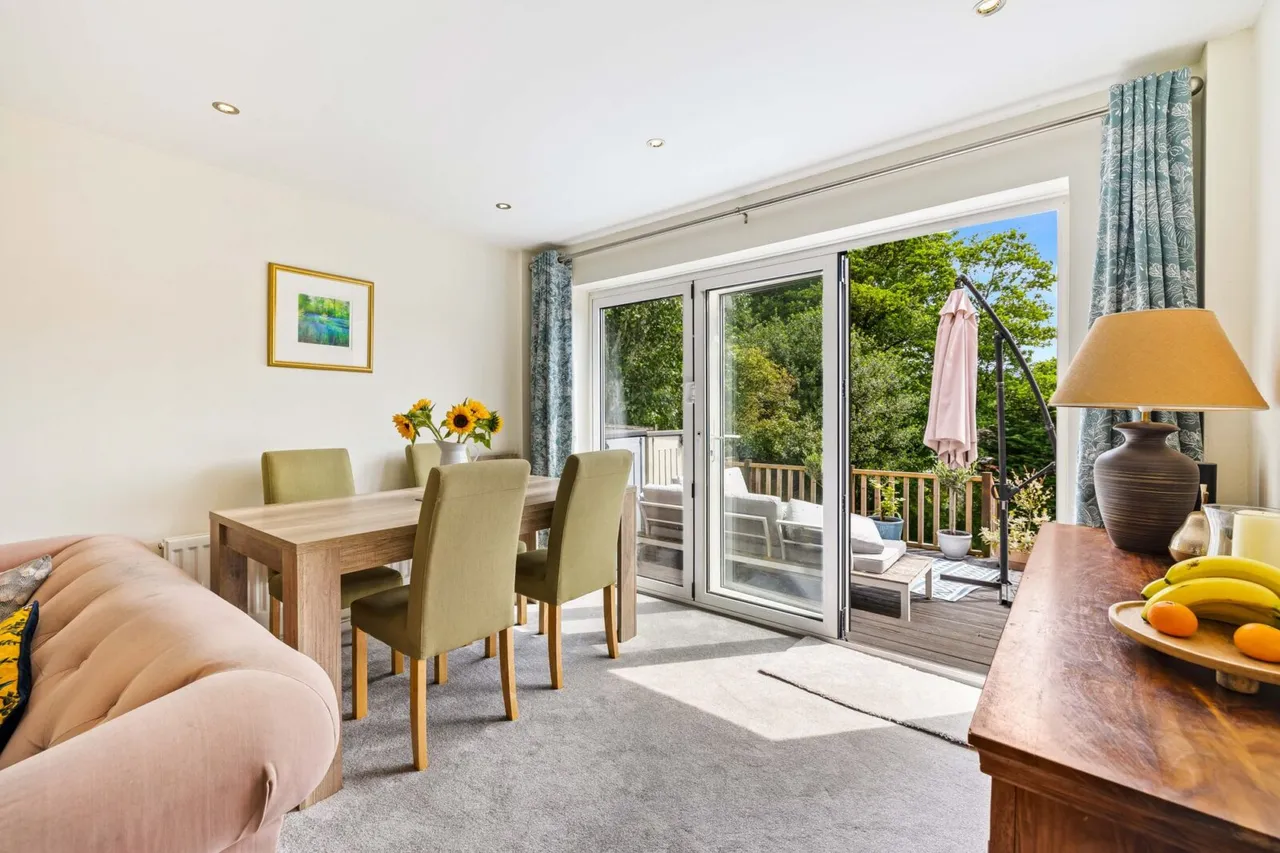 Lancaster Drive, East Grinstead, RH19, photo 7