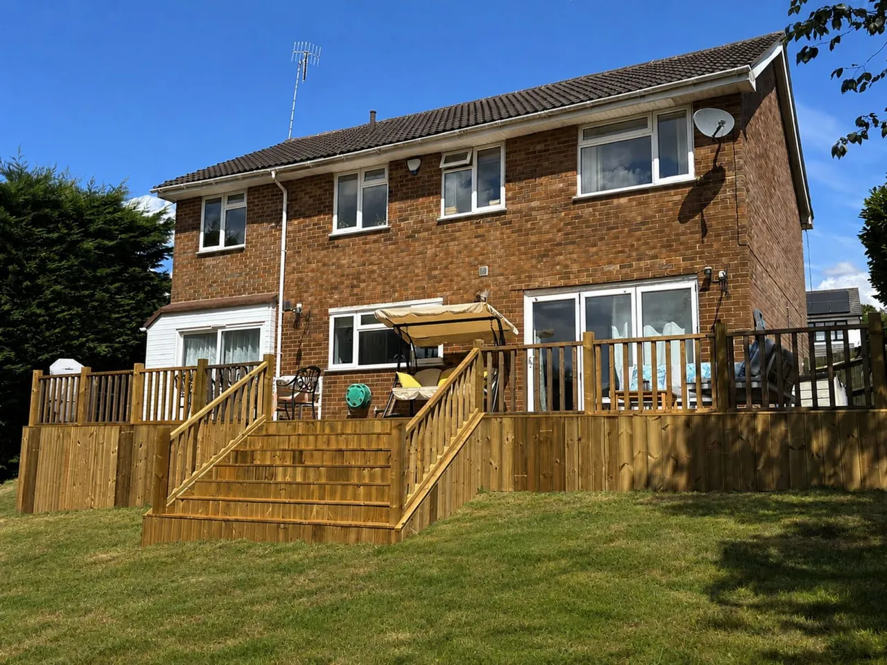 Lancaster Drive, East Grinstead, RH19, photo 22
