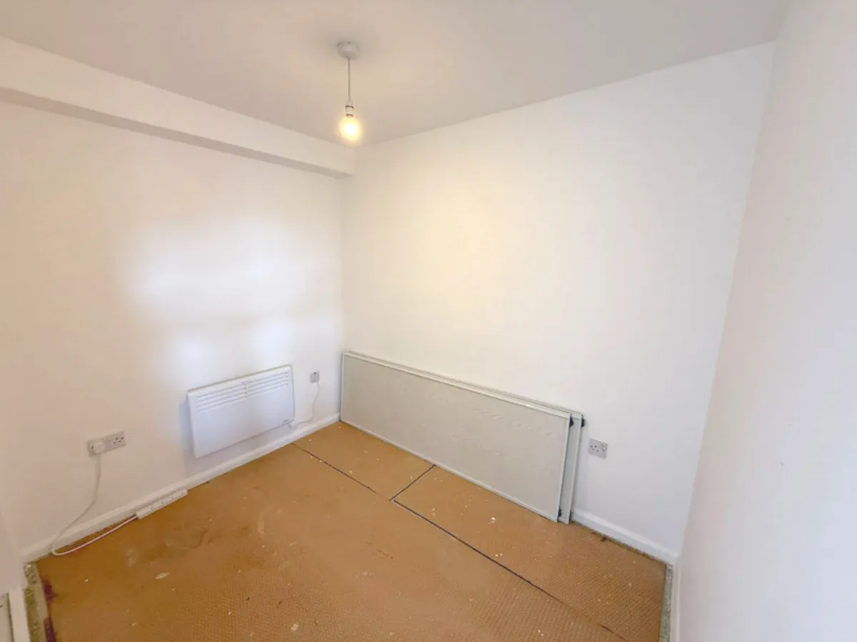 Regarth Avenue, Romford, RM1, photo 6
