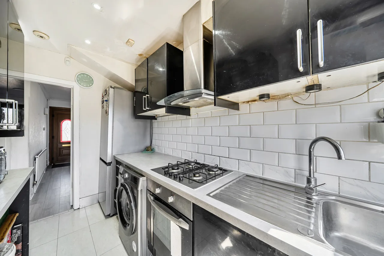 Thistledene Avenue, Harrow, HA2, photo 18