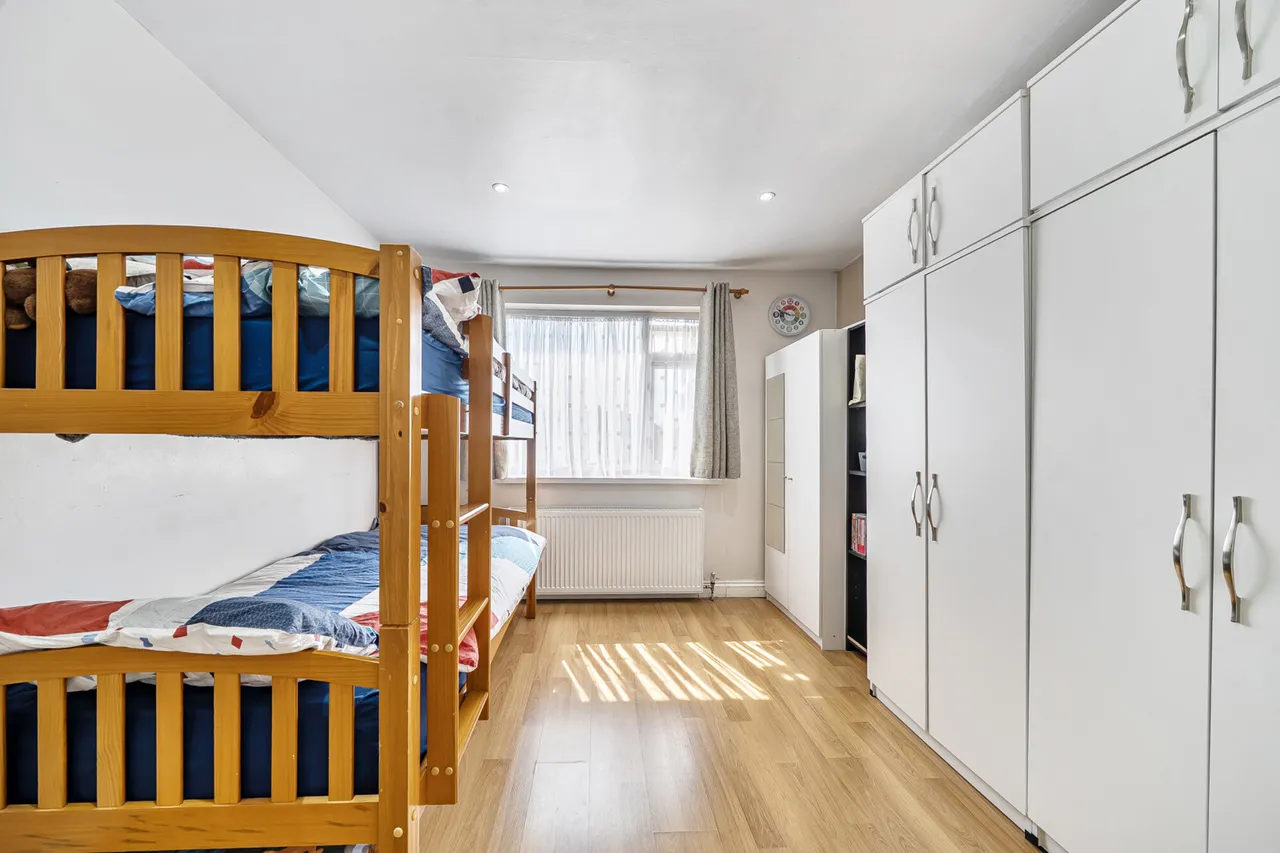 Thistledene Avenue, Harrow, HA2, photo 7