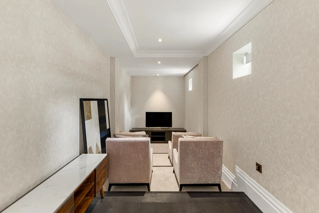 Corinthia Residences, Whitehall Place, Whitehall, London, photo 12