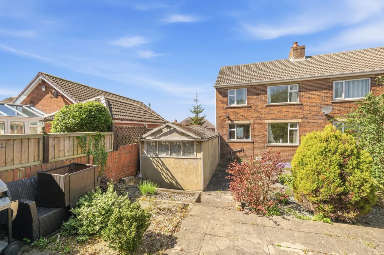 Turnshaws Avenue, Kirkburton, HD8, photo 12