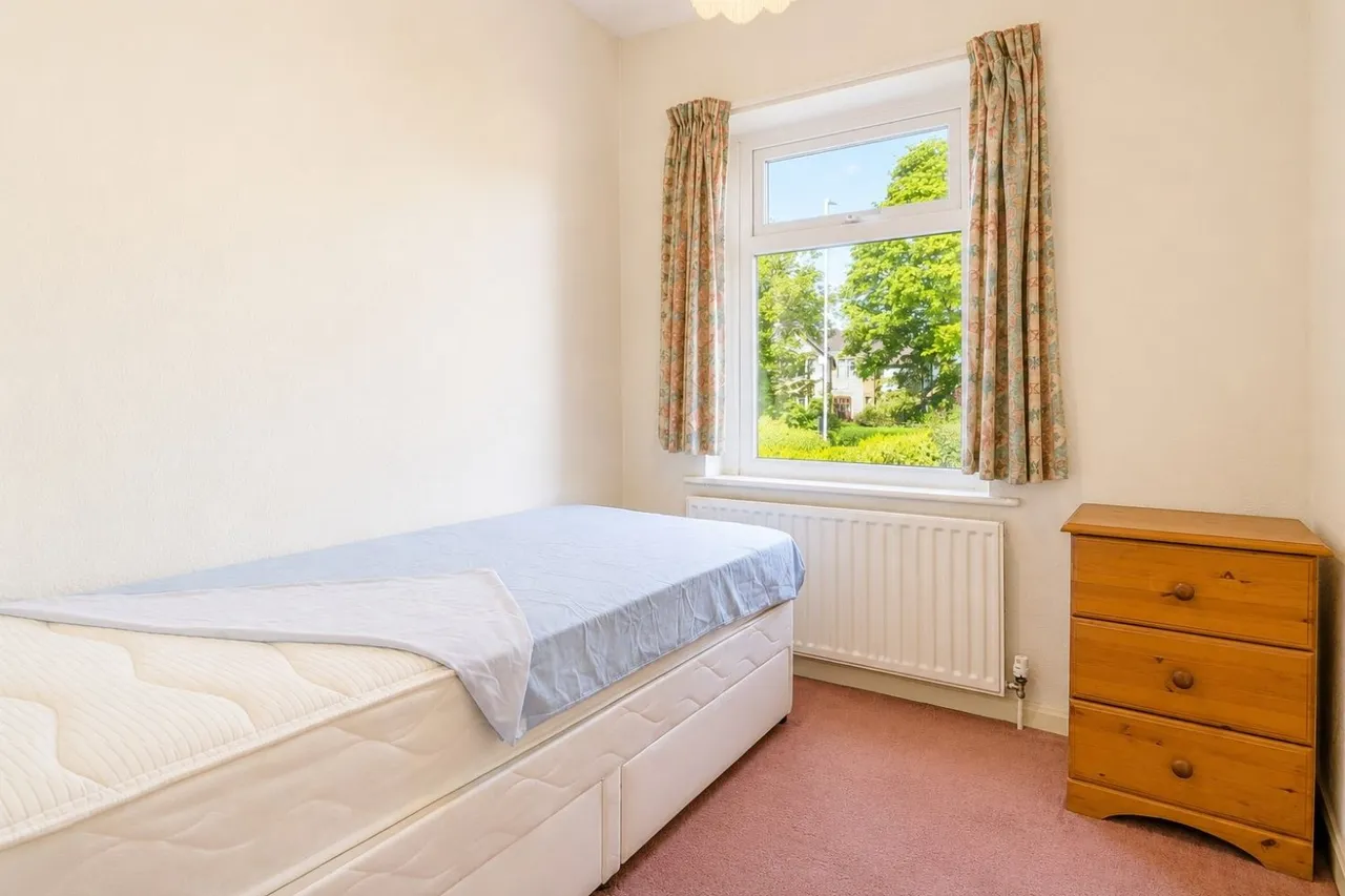 Huddersfield Road, Brighouse, HD6, photo 19
