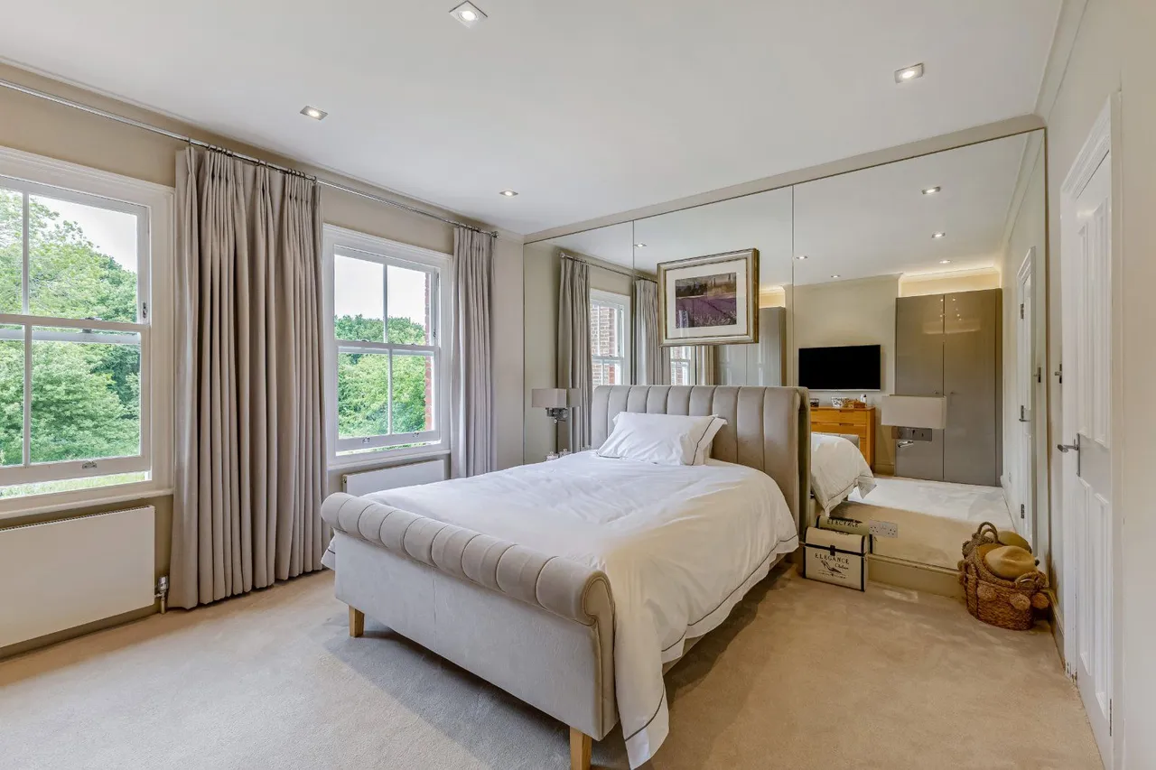 East Common, Harpenden, Hertfordshire, AL5 1BJ, photo 5