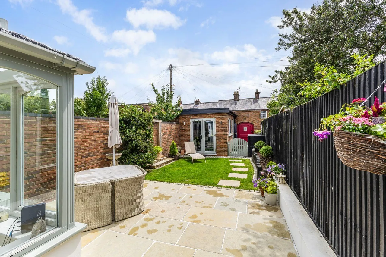 East Common, Harpenden, Hertfordshire, AL5 1BJ, photo 10