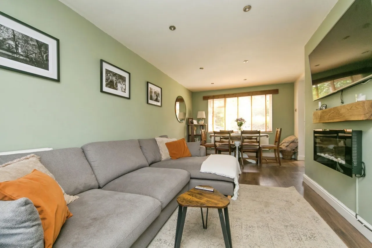 St. Davids Road, Old Colwyn, LL29, photo 6