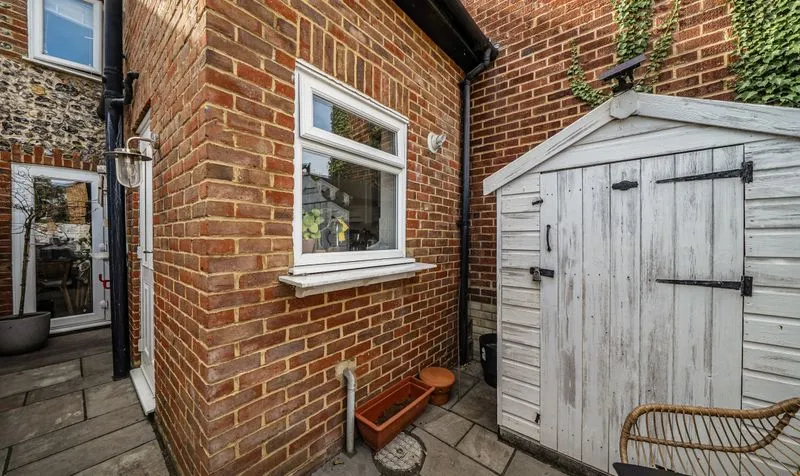 Middle Road, Leatherhead, KT22, photo 5
