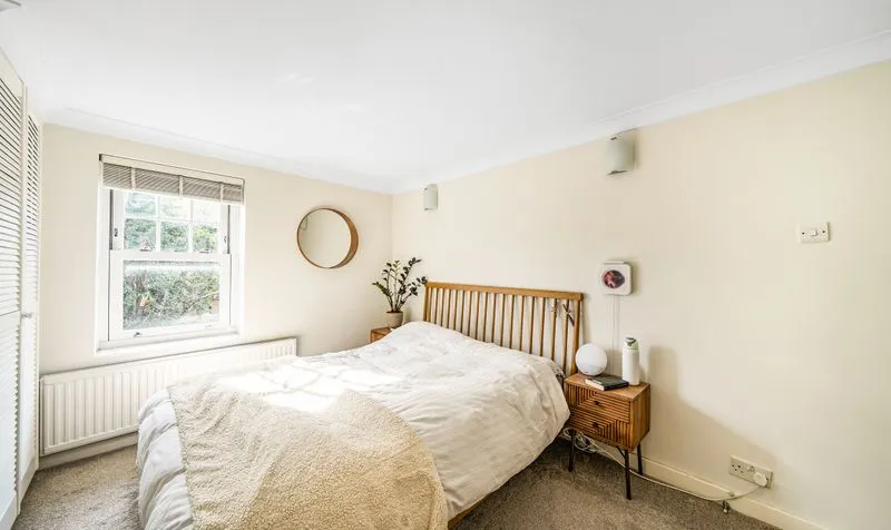 Middle Road, Leatherhead, KT22, photo 13