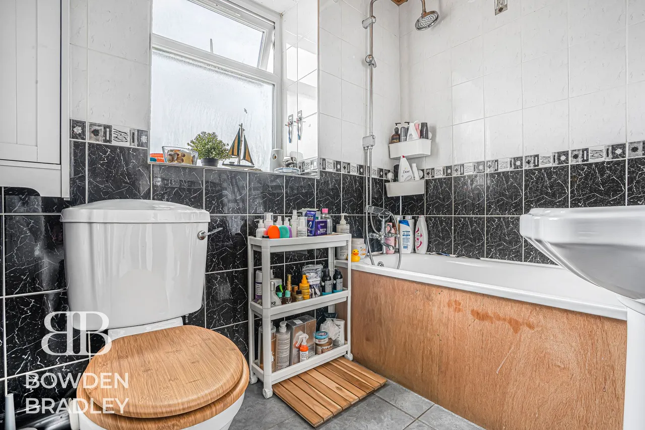 Brocket Way, Chigwell, IG7, photo 8