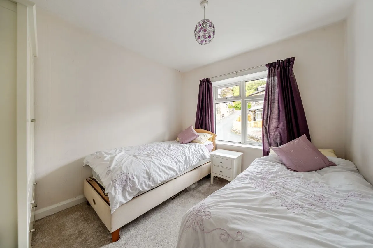 Woodroyd Gardens, Luddendenfoot, HX2, photo 13