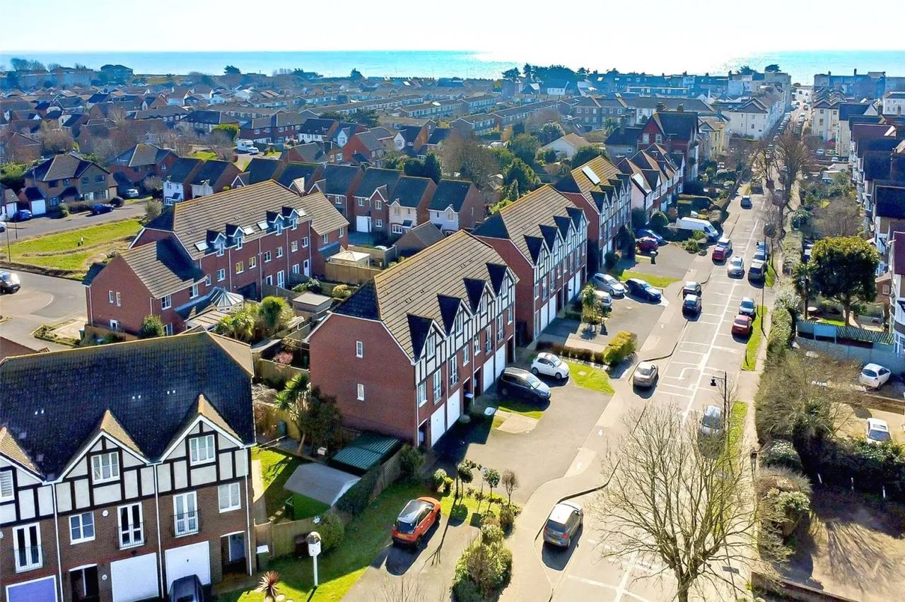 Littlehampton, BN17, photo 19