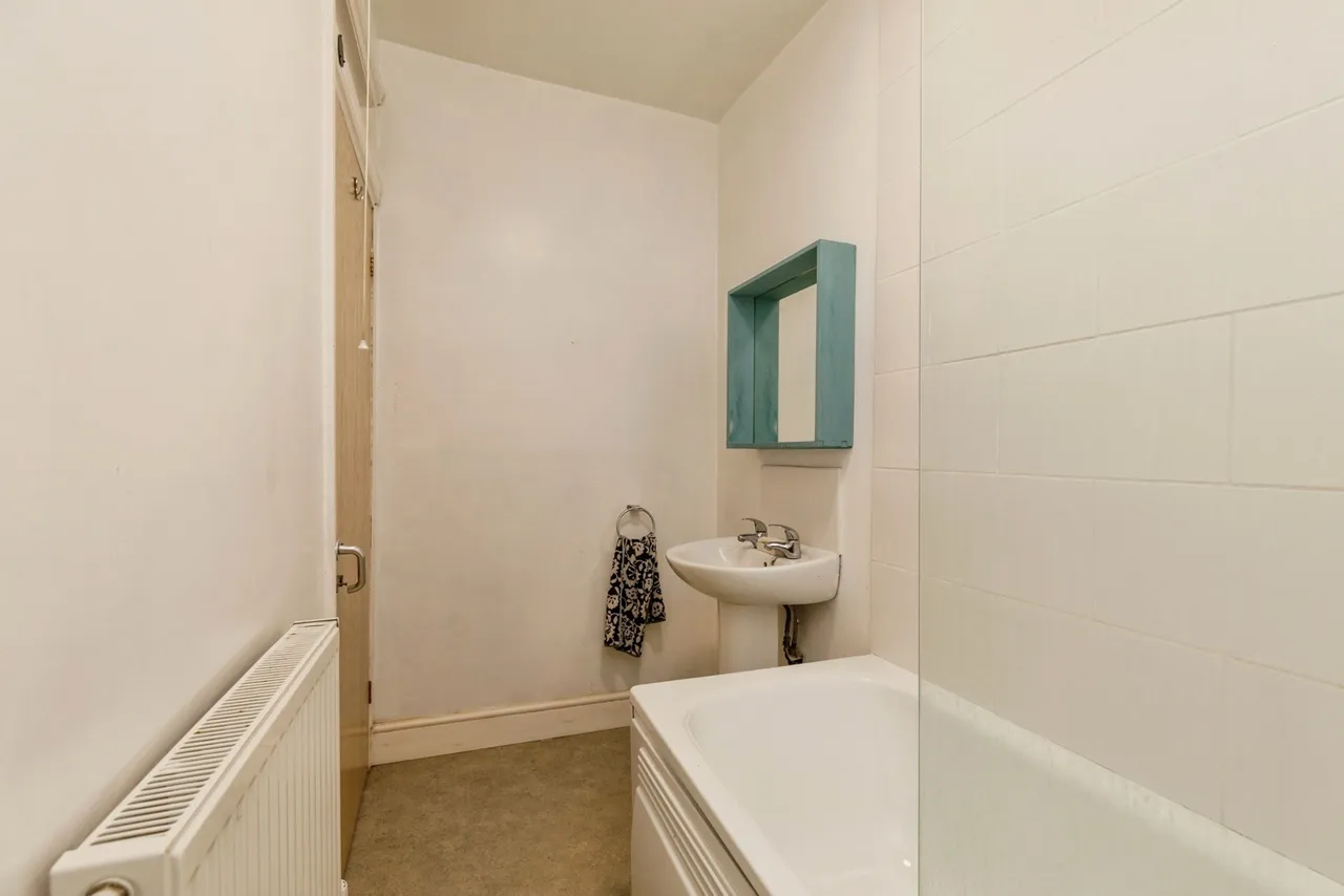 Dean Lane, Bristol, BS3, photo 13