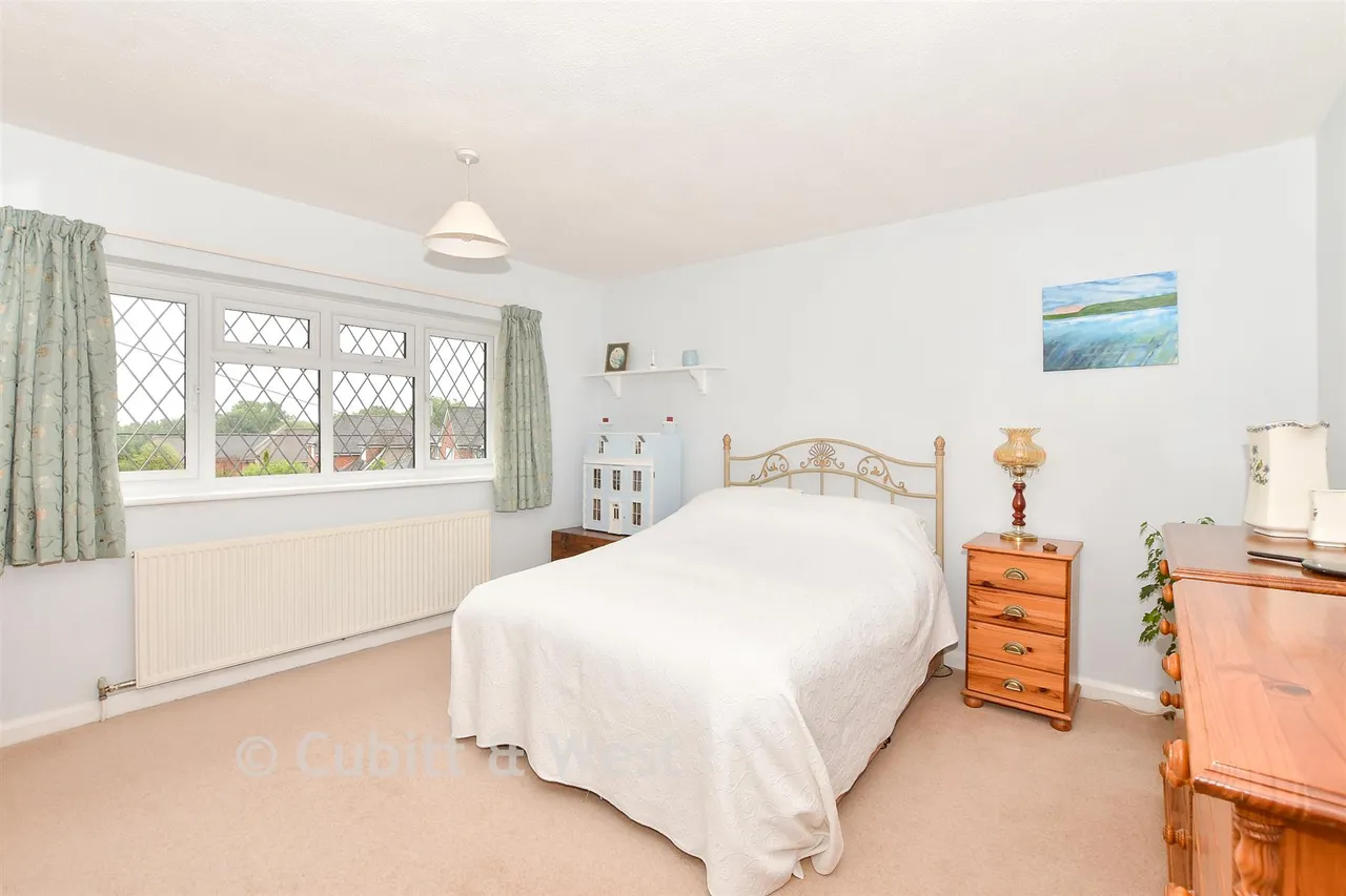 High Street, Buxted, TN22, photo 8