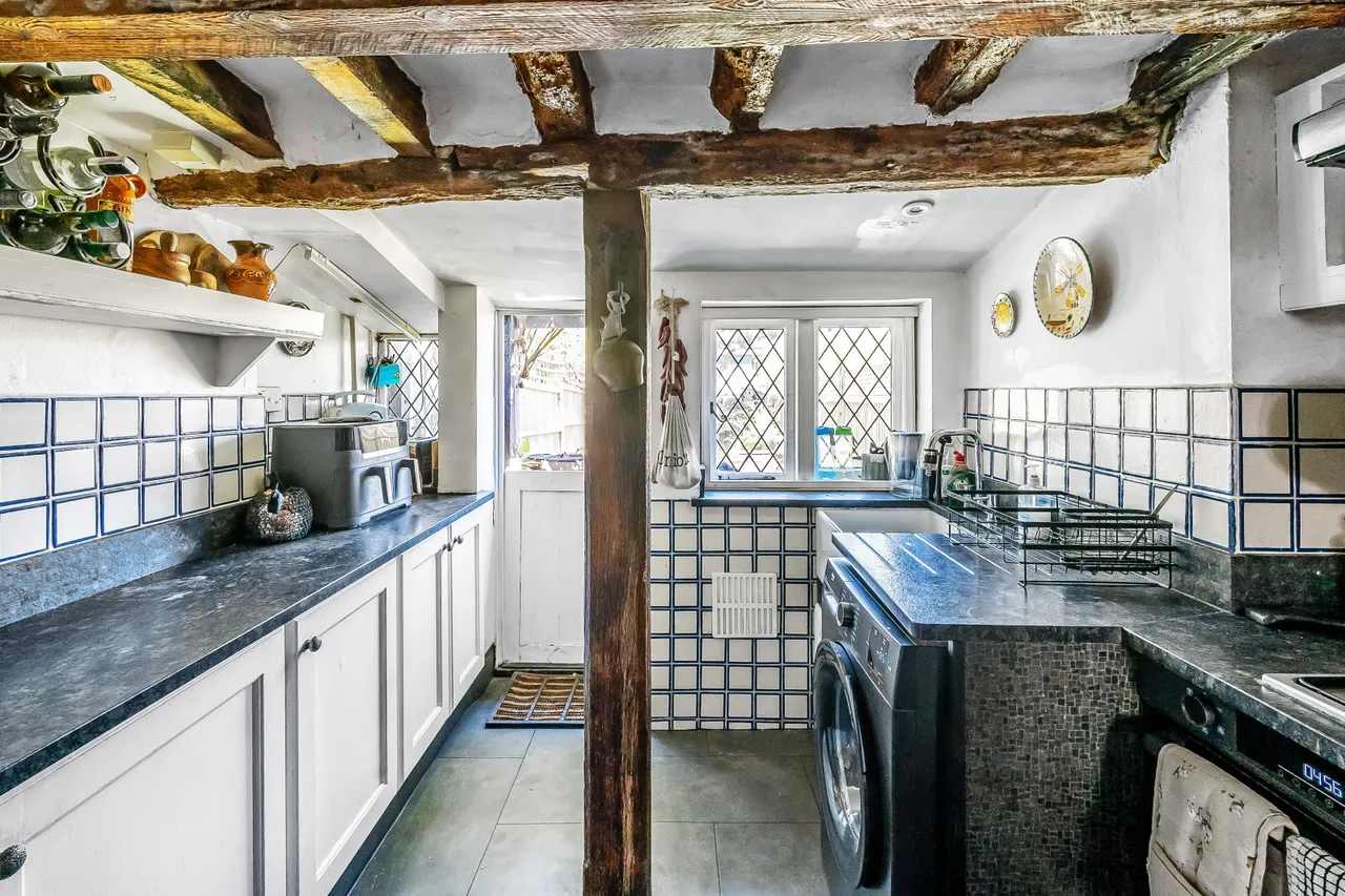 High Street, Oxted, RH8, photo 4