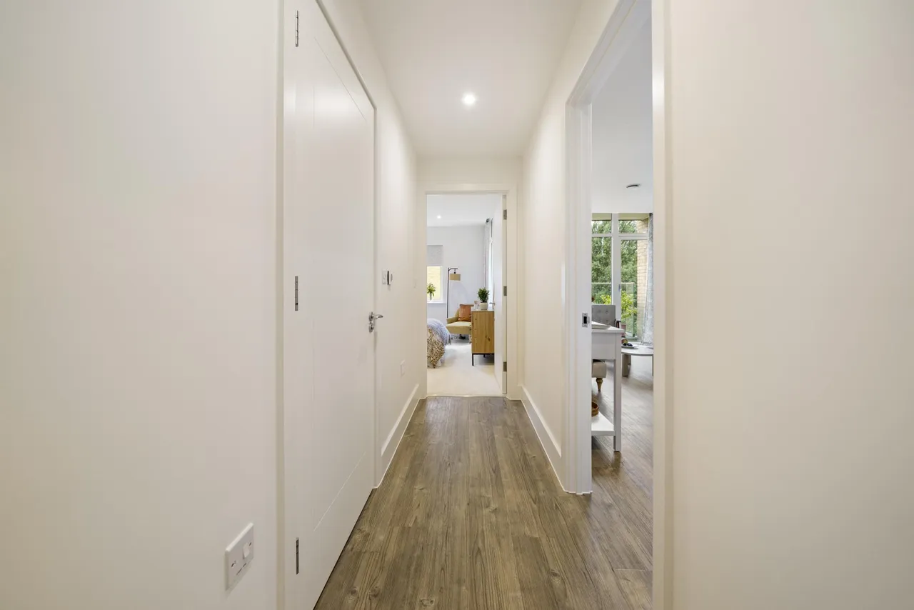 Frazer Nash Close, Isleworth, TW7, photo 18