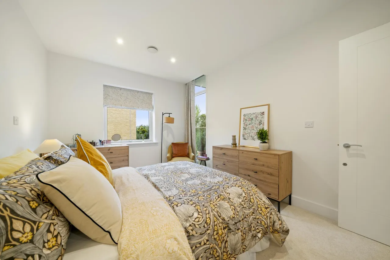 Frazer Nash Close, Isleworth, TW7, photo 15