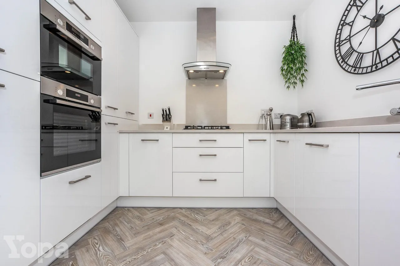 Emmeline Avenue, Swanscombe, DA10, photo 5