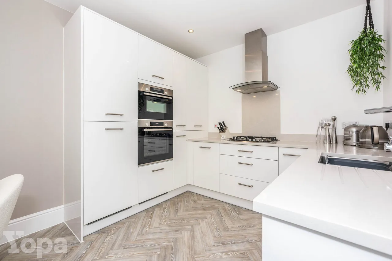 Emmeline Avenue, Swanscombe, DA10, photo 7