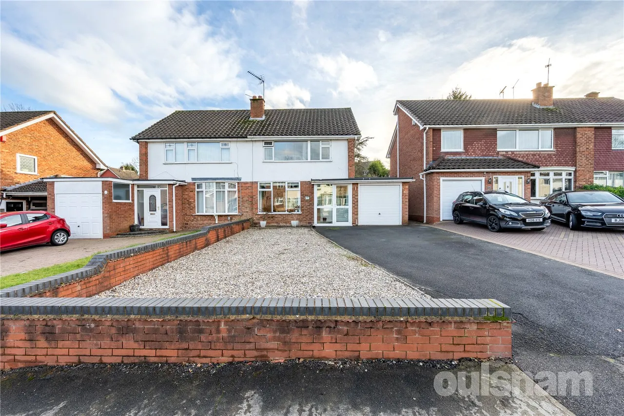 3 bed house for sale — Southcrest Road, Redditch, Worcestershire, B98 7HZ