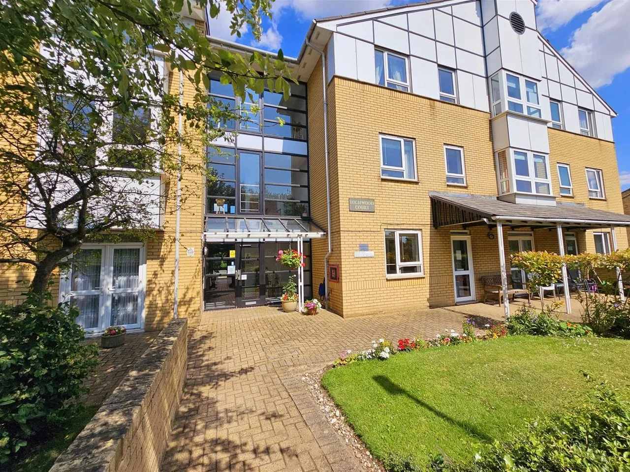 Potters Lane, Barnet EN5 5BA, photo 4