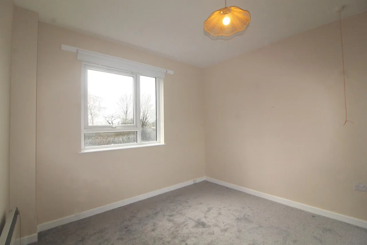 Potters Lane, Barnet EN5 5BA, photo 6