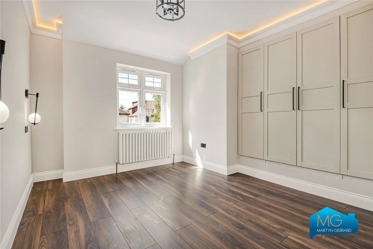 Beech Walk, London, NW7, photo 23