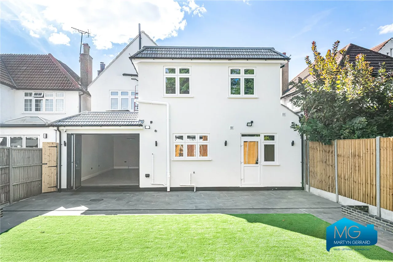 Beech Walk, London, NW7, photo 39