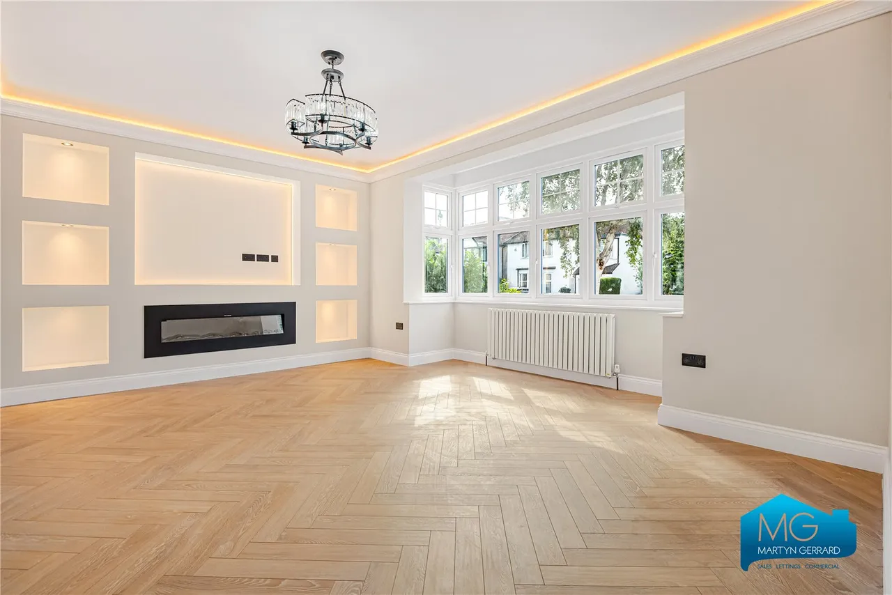 Beech Walk, London, NW7, photo 3