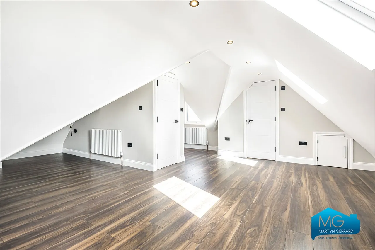 Beech Walk, London, NW7, photo 28