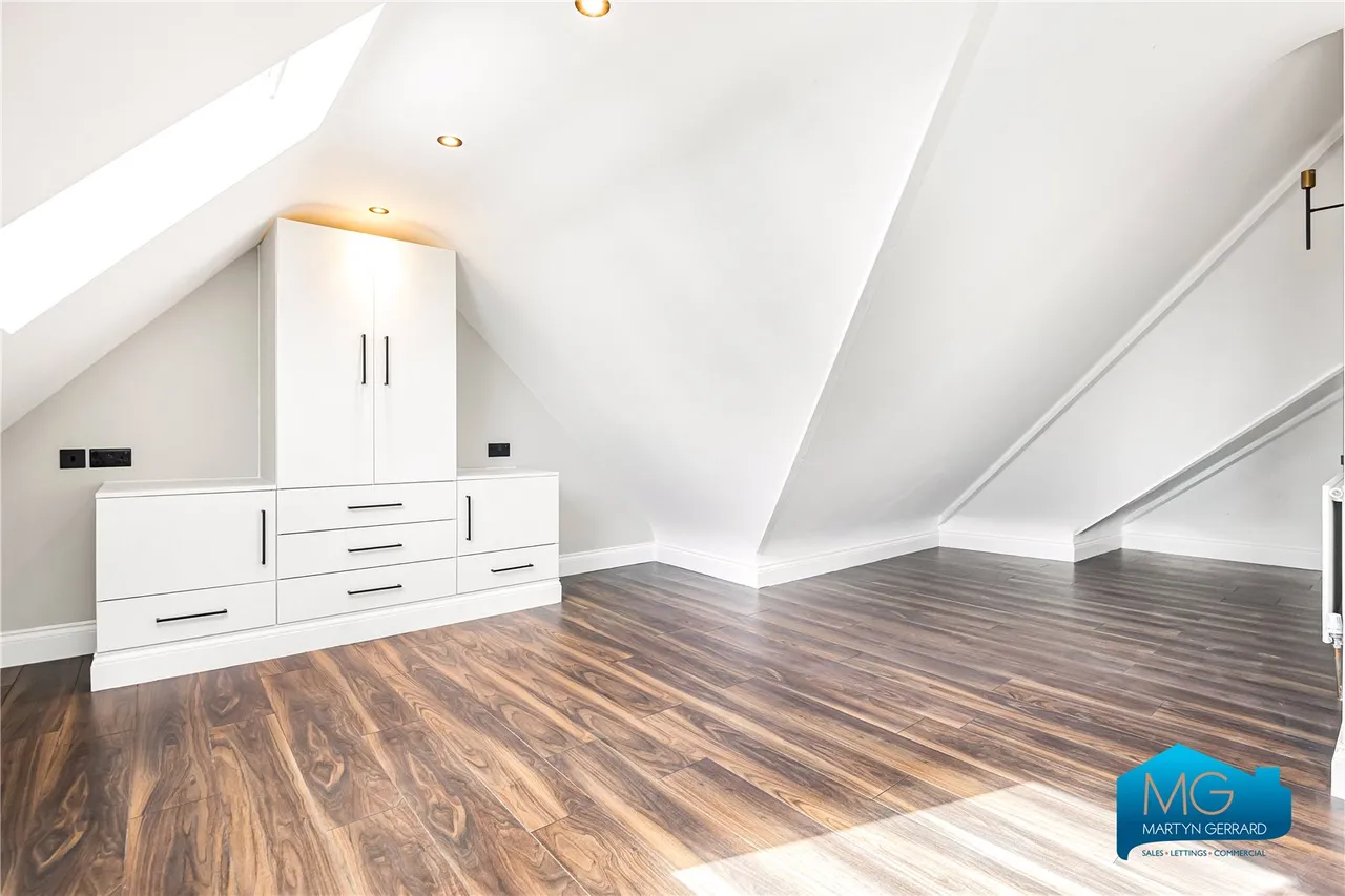 Beech Walk, London, NW7, photo 27