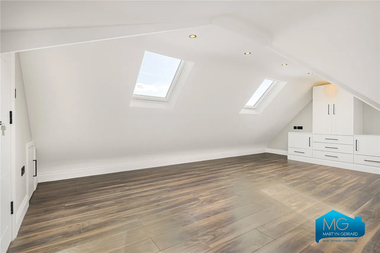 Beech Walk, London, NW7, photo 30