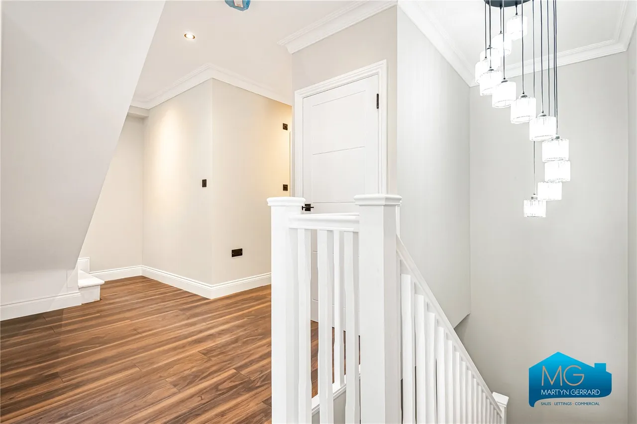 Beech Walk, London, NW7, photo 29