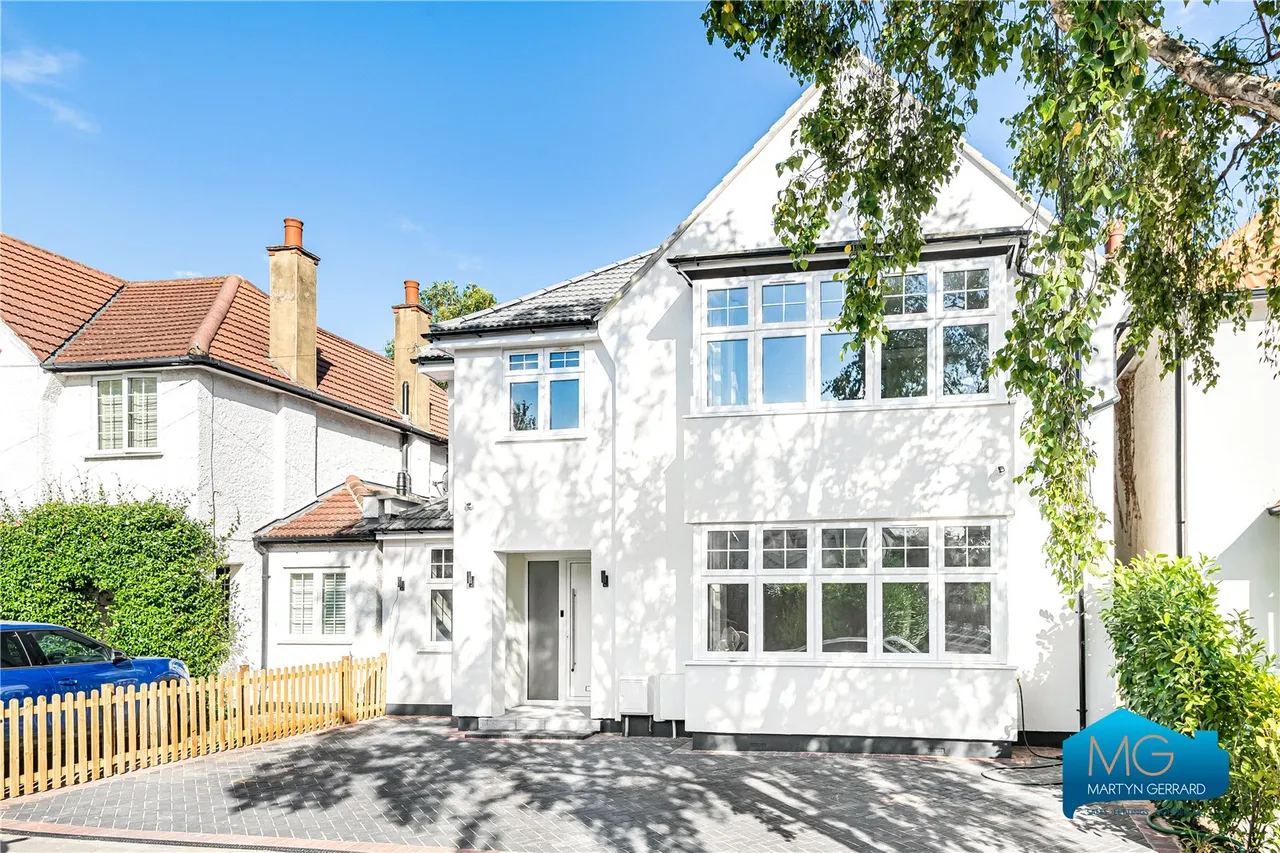 Beech Walk, London, NW7, photo 6