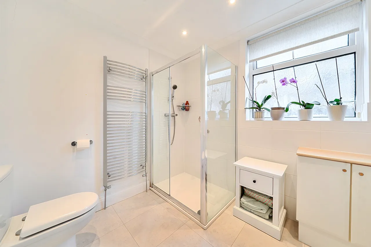 Highland Road, Northwood, HA6, photo 13