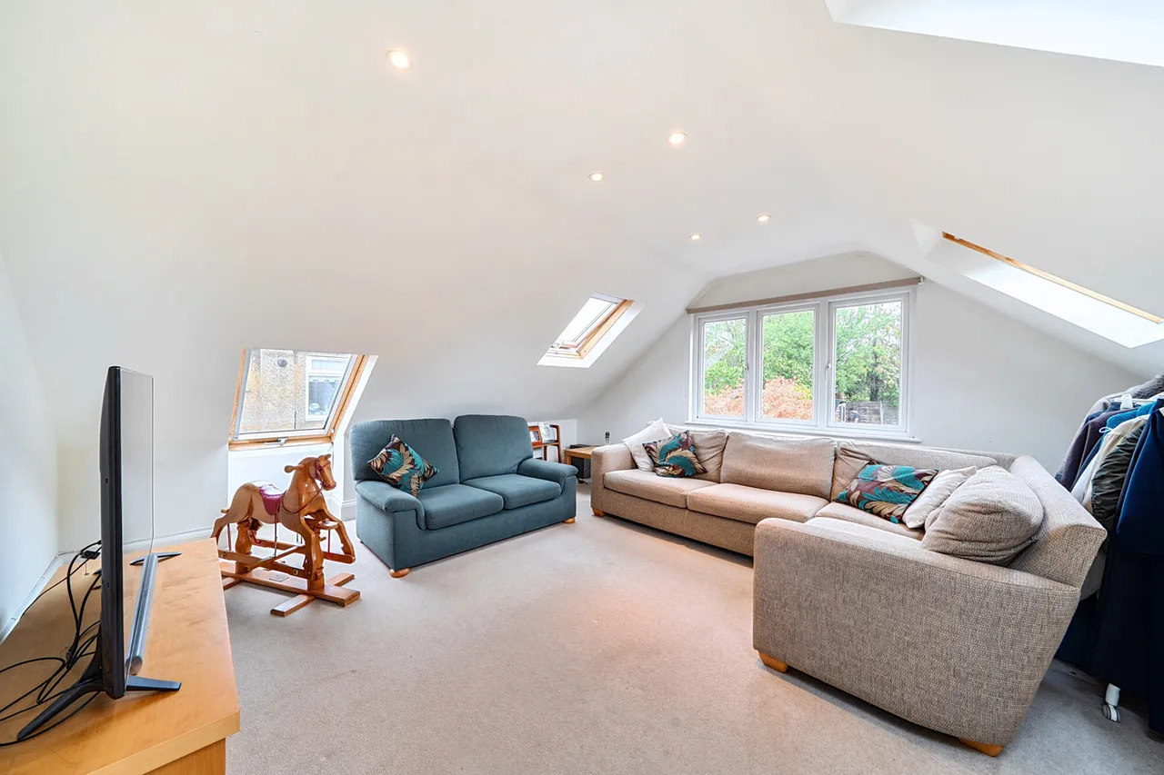 Highland Road, Northwood, HA6, photo 16