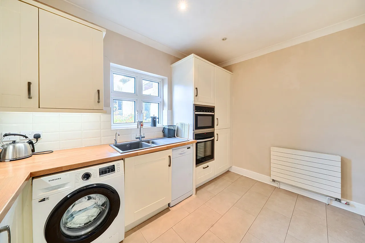 Highland Road, Northwood, HA6, photo 9