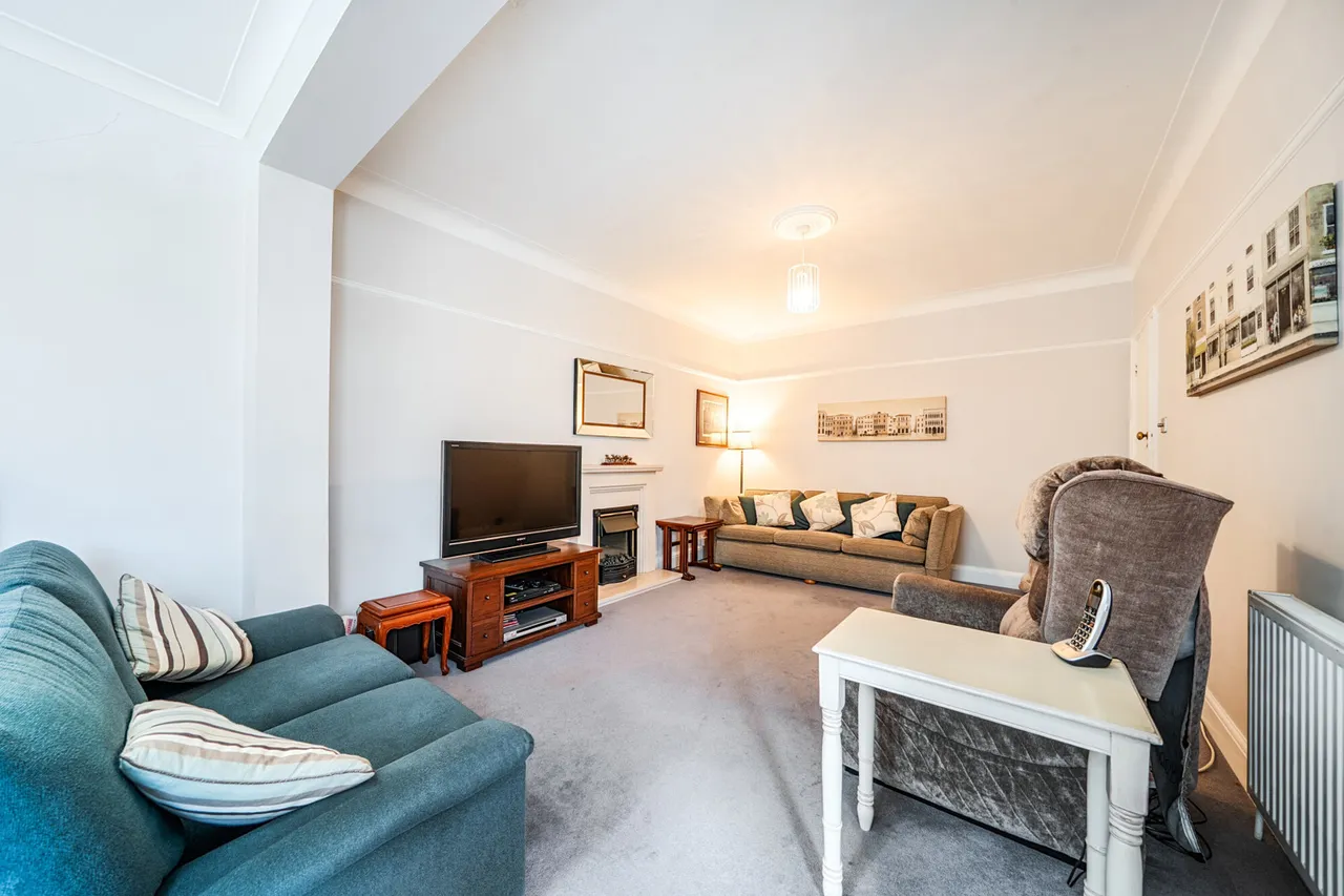 Highland Road, Northwood, HA6, photo 5