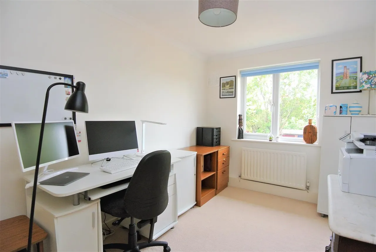 Reedsfield Road, Ashford, Surrey, TW15 2HE, photo 7