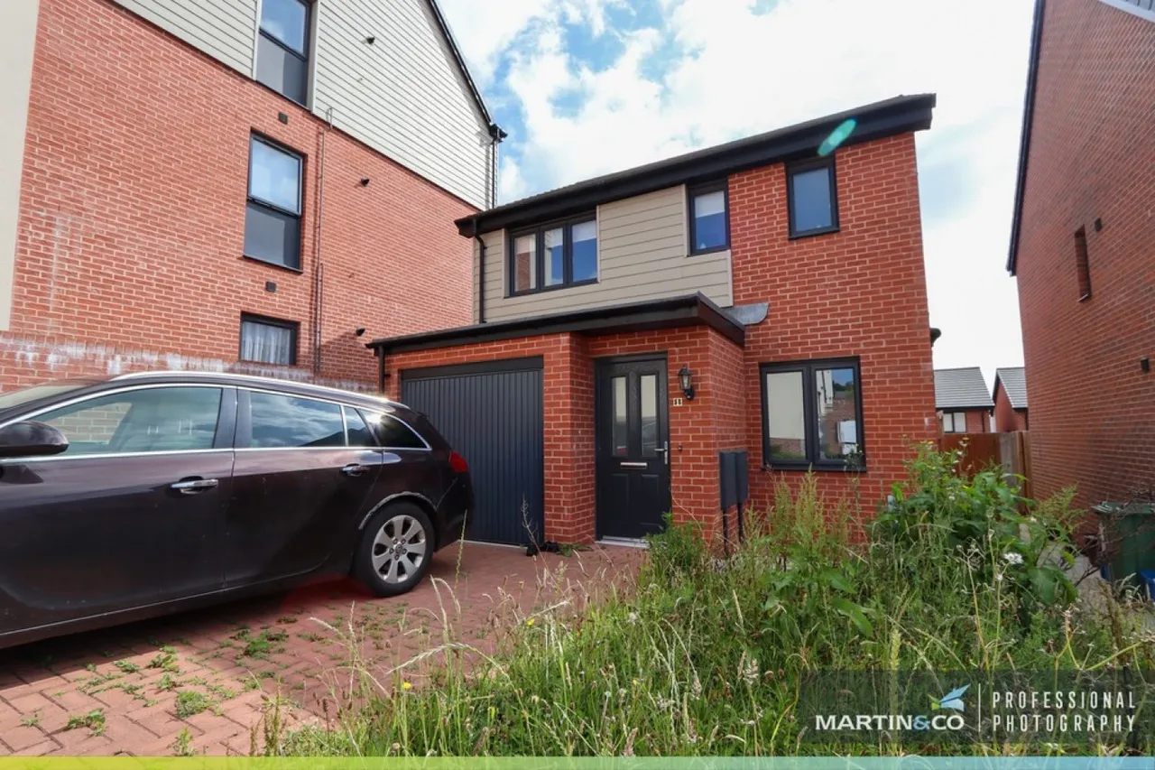3 bed house to rent, Rhodfa Hughes, St Edeyrns, CF3