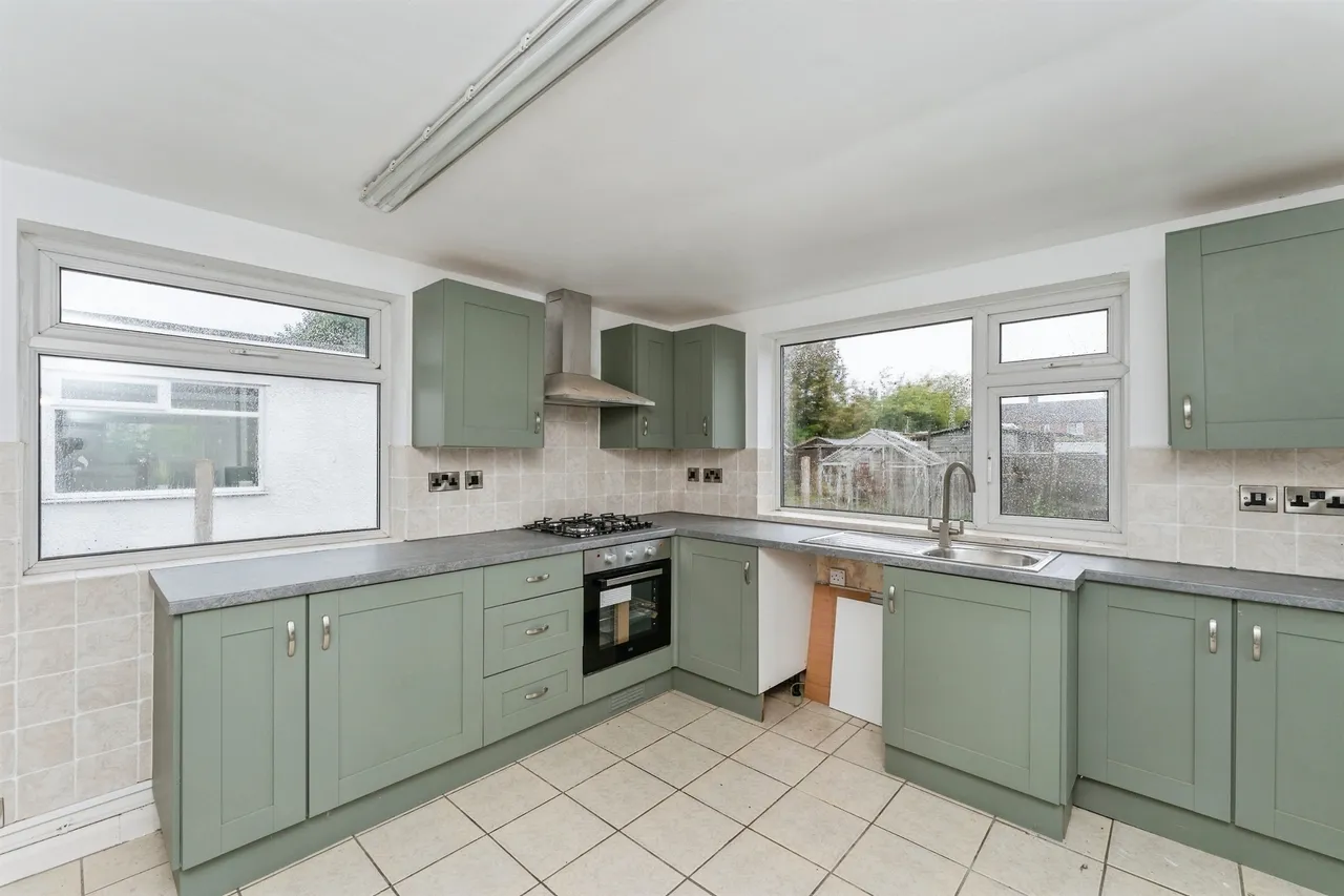 Leyland Drive, Saltney Ferry, Chester, photo 2