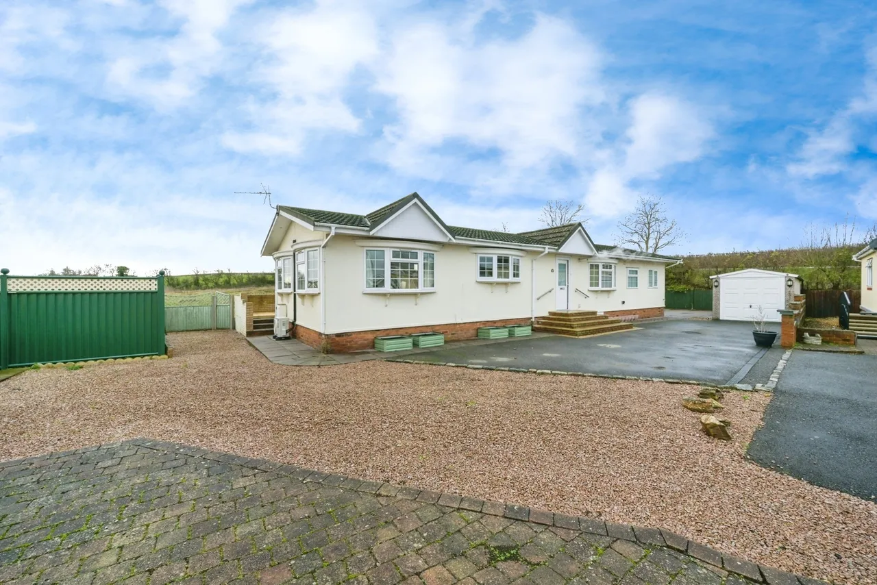 Bedford Road, Ravensden, Bedford, Bedfordshire, MK44, photo 29