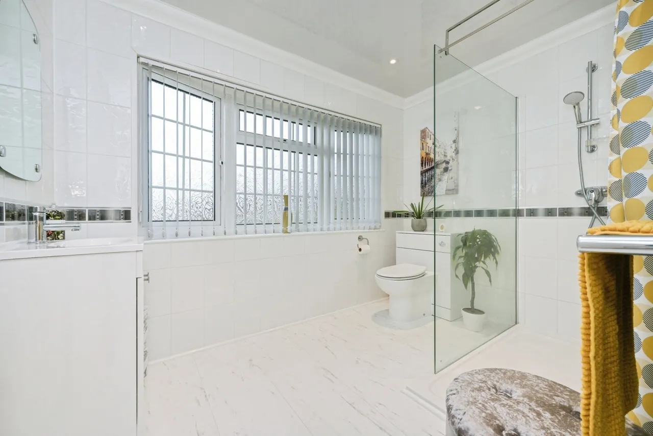 Bedford Road, Ravensden, Bedford, Bedfordshire, MK44, photo 9